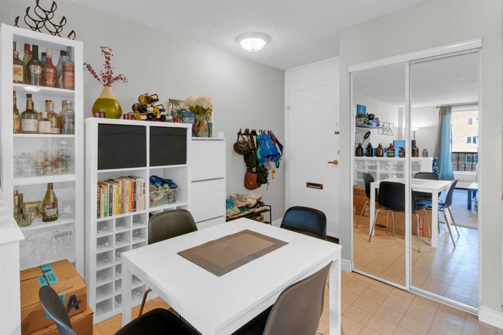 Picture for 606, 1328 13 Avenue SW