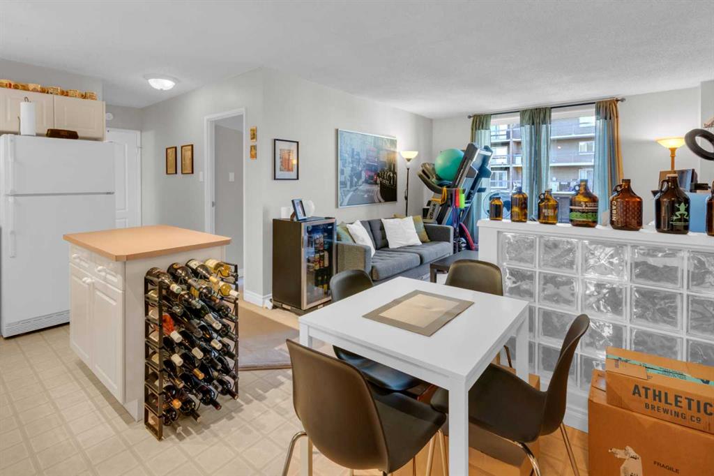 Picture for 606, 1328 13 Avenue SW