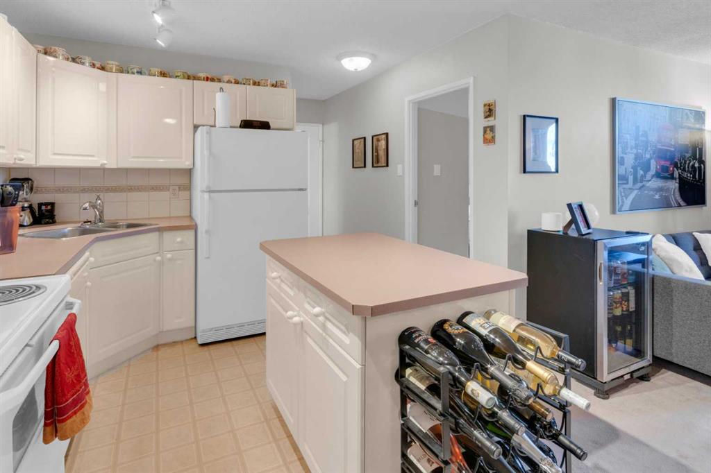 Picture for 606, 1328 13 Avenue SW