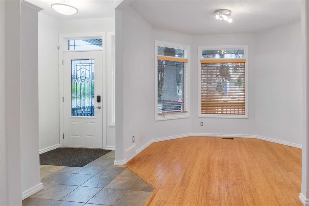 Picture for 2445 32 Avenue SW