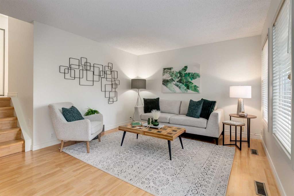 Picture for 116 Point Drive NW