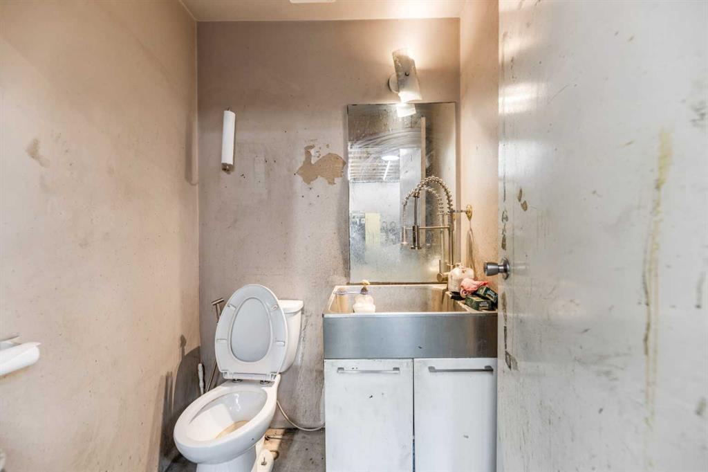 Picture for 601, 3208 8 Avenue NE