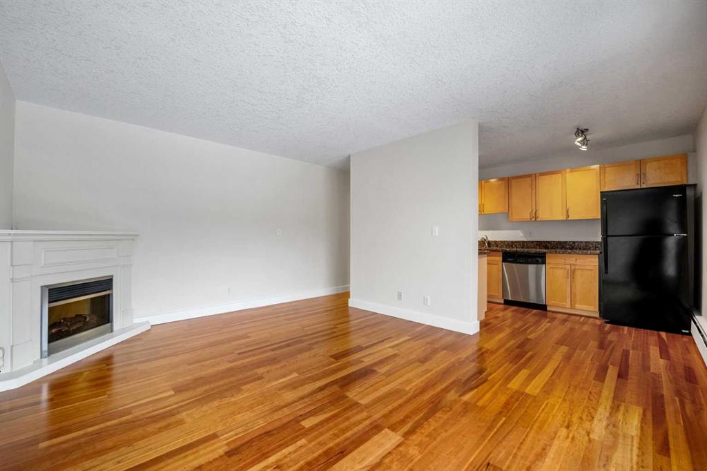 Picture for 302, 927 2 Avenue NW