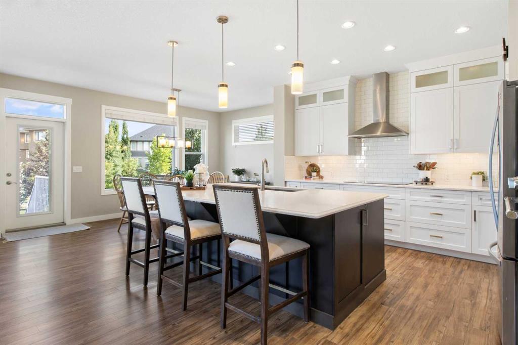 Picture for 33 Silverado Crest Bay SW