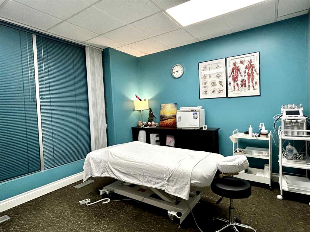 Picture for 216, 5403 Crowchild Trail 