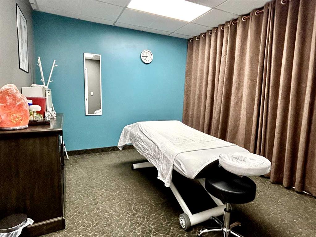 Picture for 216, 5403 Crowchild Trail 