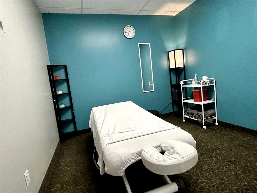 Picture for 216, 5403 Crowchild Trail 