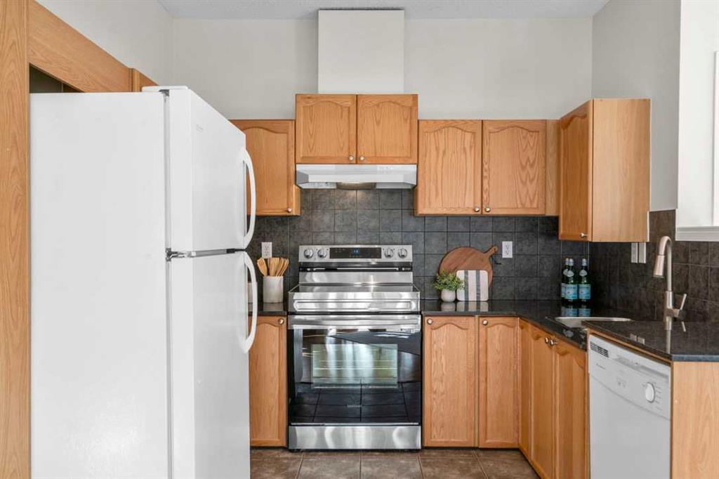 Picture for 121, 8 Prestwick Pond Terrace  SE