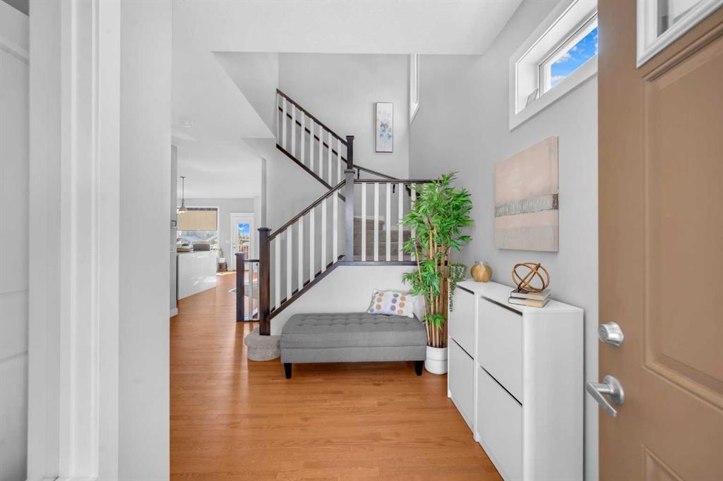 Picture for 660 Reynolds Crescent SW