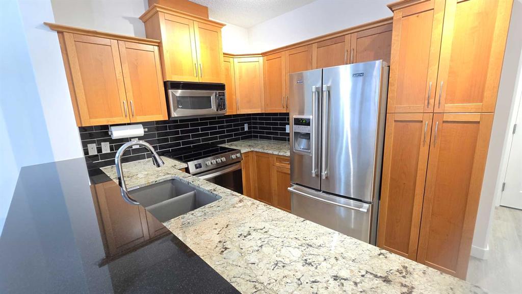 Picture for 201, 10 Discovery Ridge Close SW