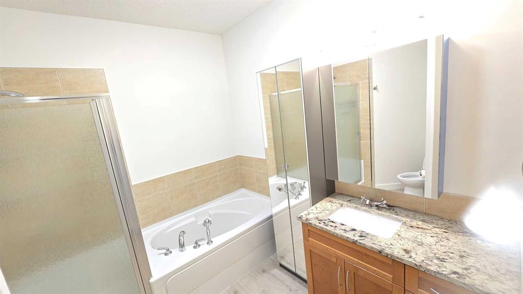 Picture for 201, 10 Discovery Ridge Close SW