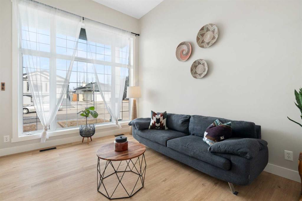 Picture for 111 Woodside Circle NW