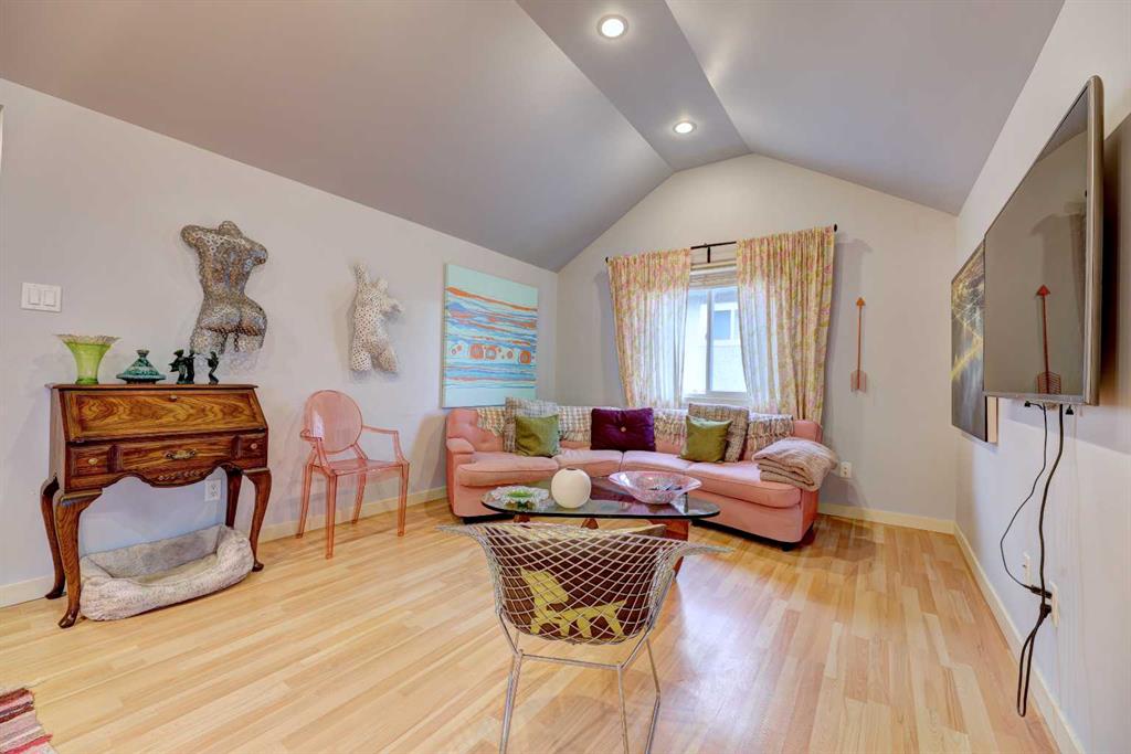 Picture for 2526 16 Street SE