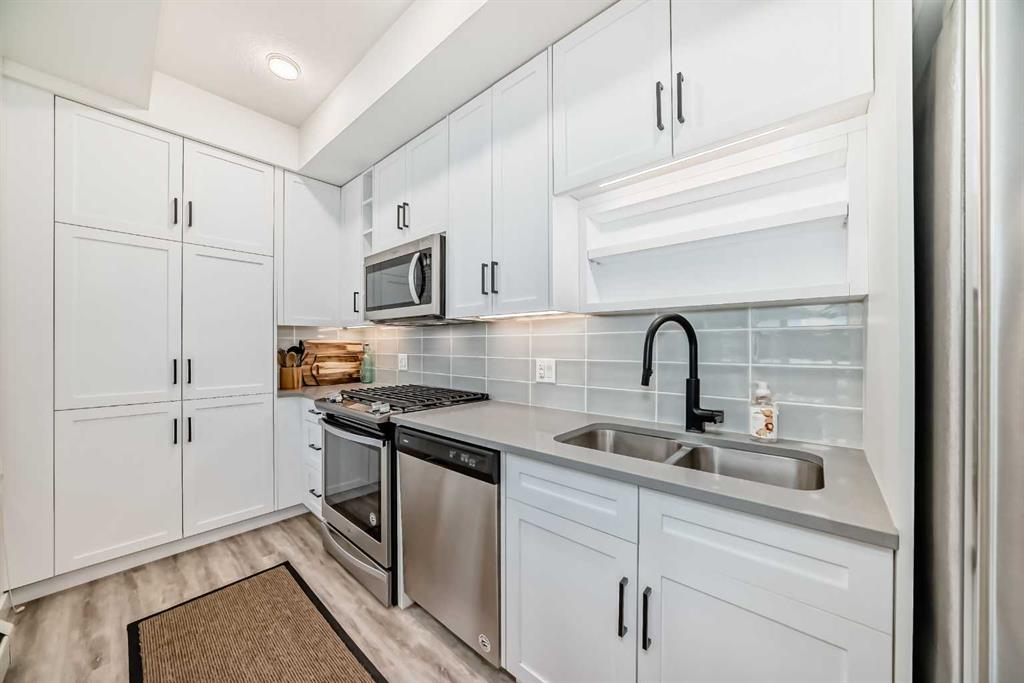 Picture for 227, 4138 University Avenue NW