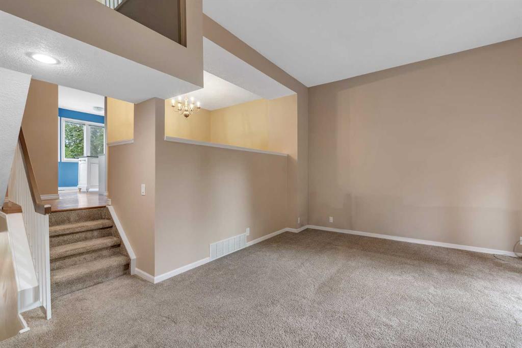 Picture for 22 Coachway Green SW