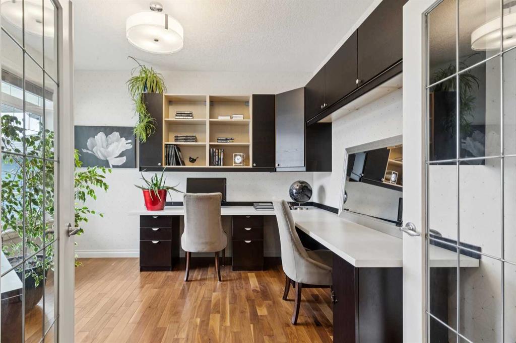 Picture for 21 Silverado Skies Way SW