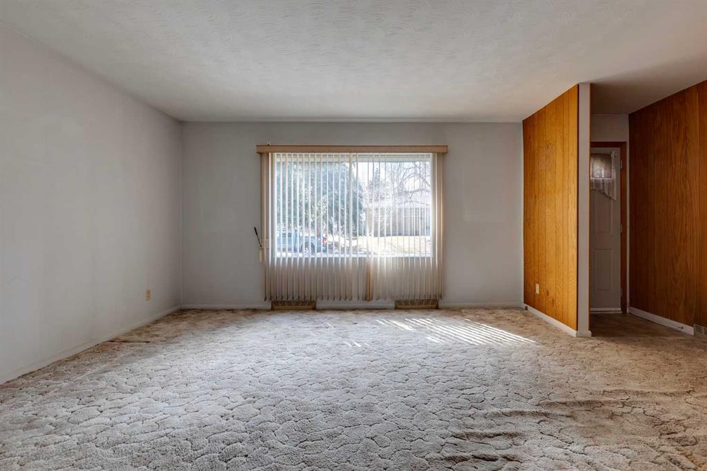 Picture for 28 Fairview Crescent SE