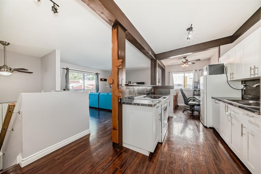 Picture for 724D Raynard Crescent SE