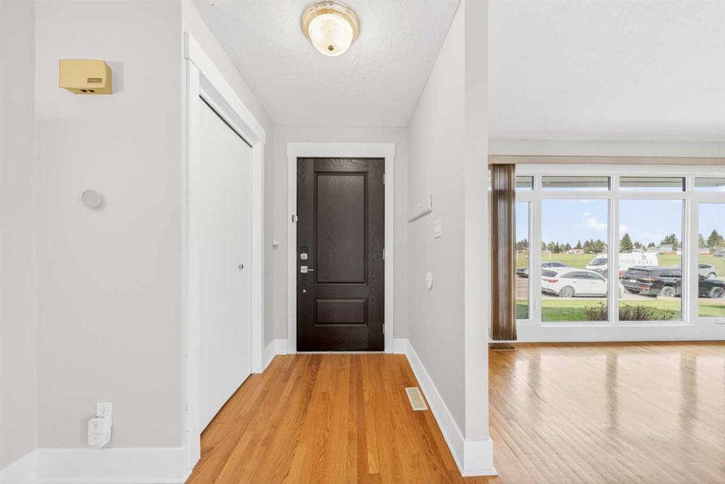Picture for 1728 Lake Bonavista Drive SE