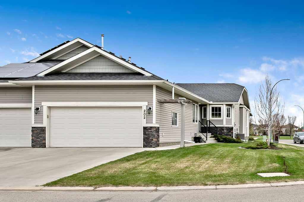 Picture for 202 Riverside Crescent NW