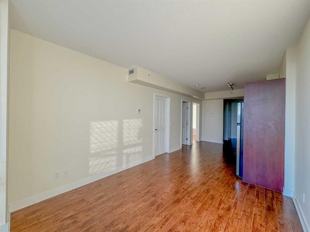 Picture for 1307, 3830 Brentwood Road NW