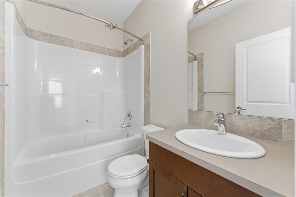 Picture for 96 Red Embers Crescent NE