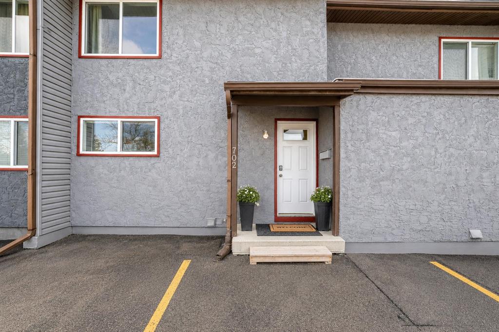 Picture for 702, 9930 Bonaventure Drive SE