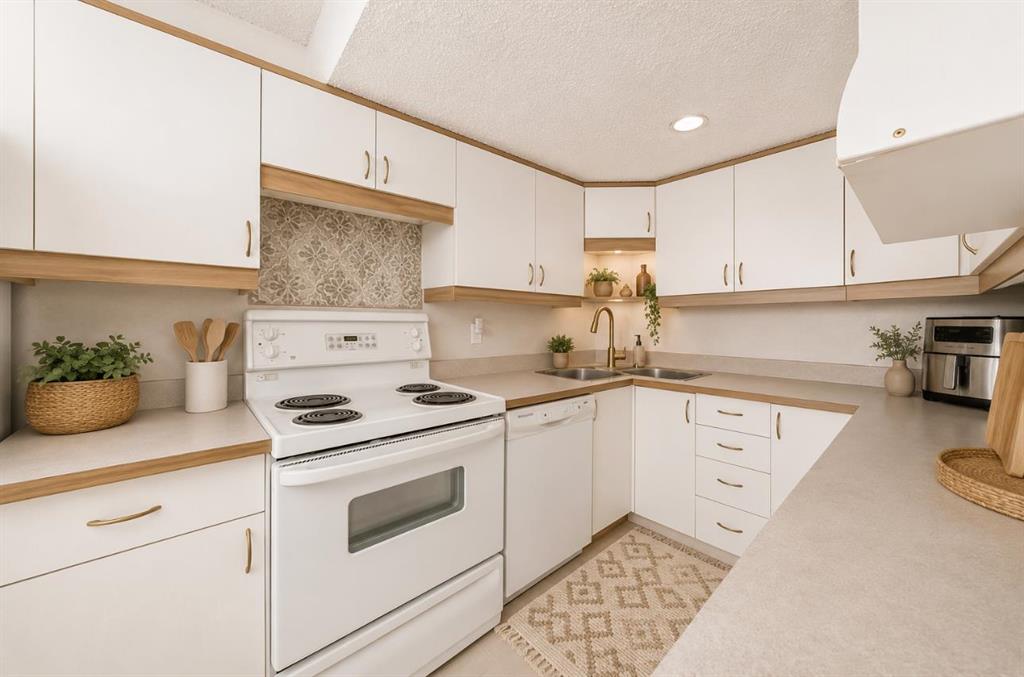 Picture for 702, 9930 Bonaventure Drive SE