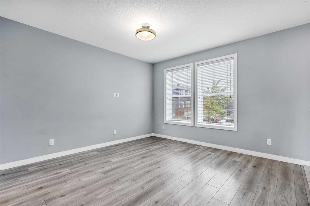 Picture for 25 Red Embers Place NE