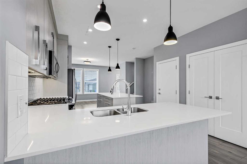 Picture for 25 Red Embers Place NE