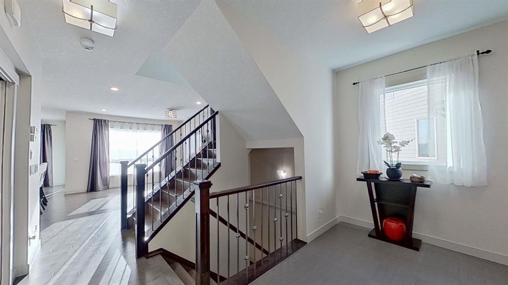 Picture for 78 Cranarch View SE