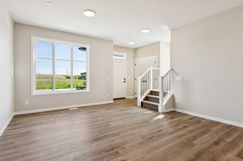 Picture for 79 Hotchkiss Way SE