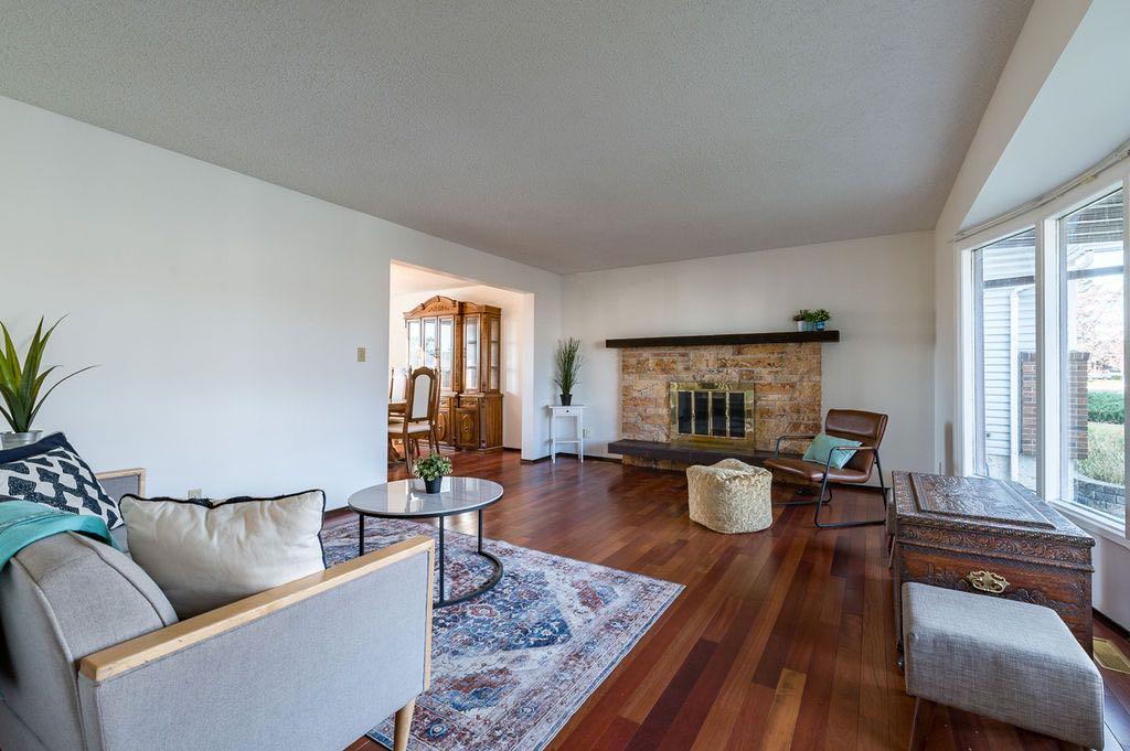 Picture for 60 Rundlelawn Place NE