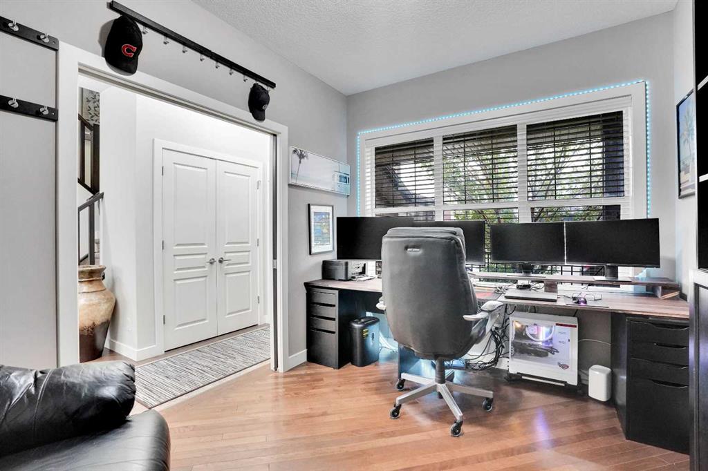 Picture for 142 Luxstone View SW