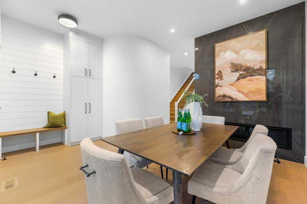 Picture for 321 18 Avenue NW