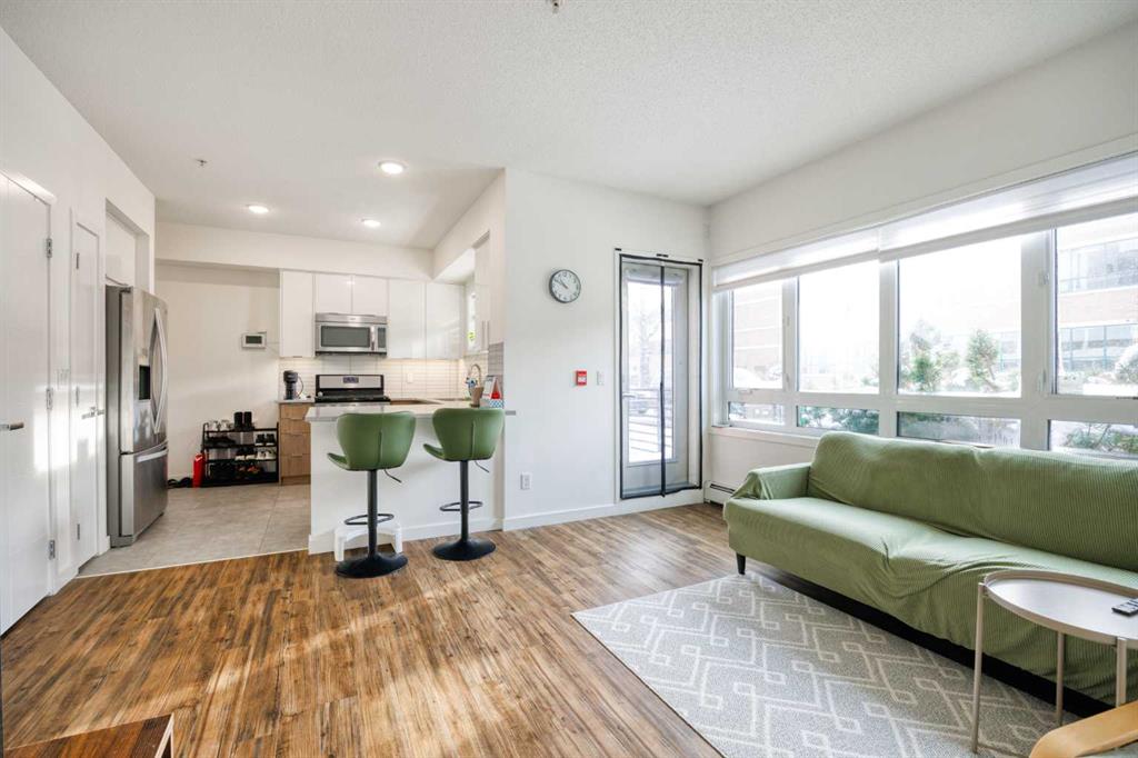 Picture for 122, 122 18 Avenue SW