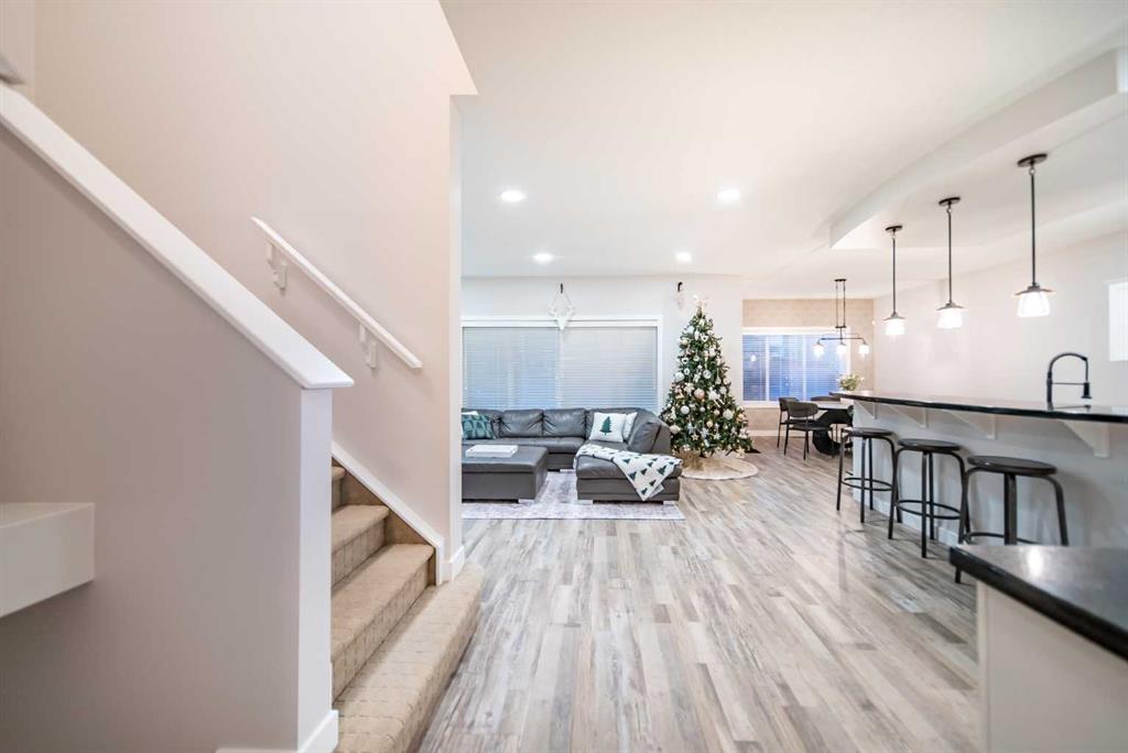 Picture for 42 Copperfield Point SE