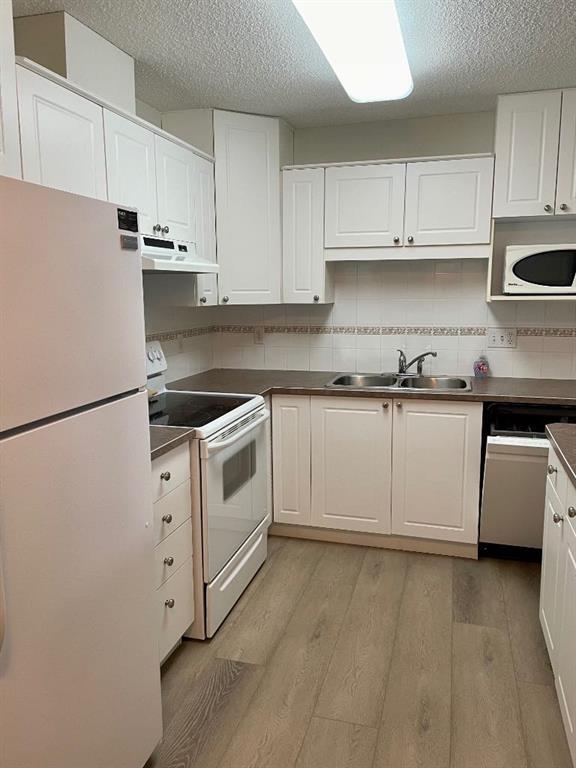 Picture for 1207, 928 Arbour Lake Road NW