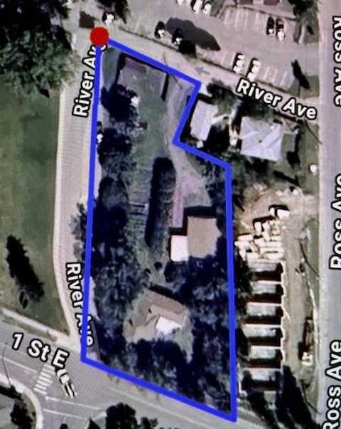 Picture for 220 First Street E