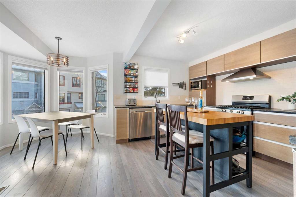 Picture for 60 Prominence View SW