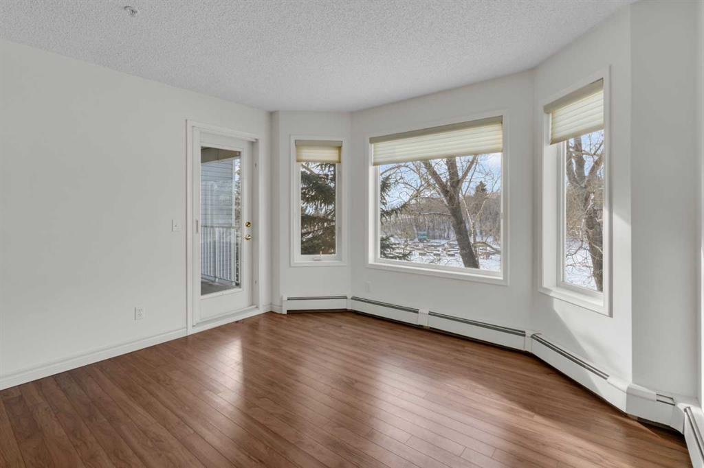 Picture for 206, 3206 Hawksbrow Point NW