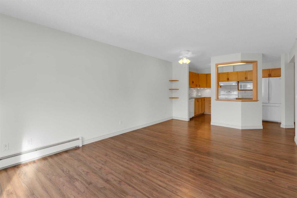 Picture for 206, 3206 Hawksbrow Point NW