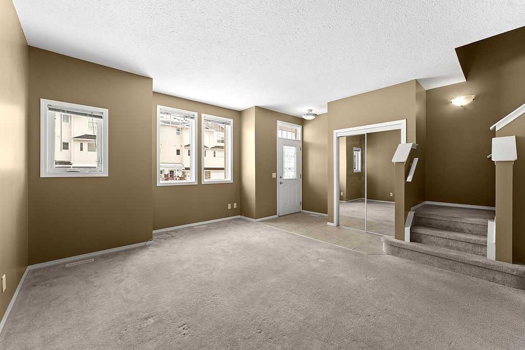 Picture for 215 Strathcona Circle 