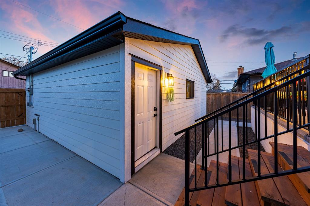 Picture for 4008 5 Avenue SW