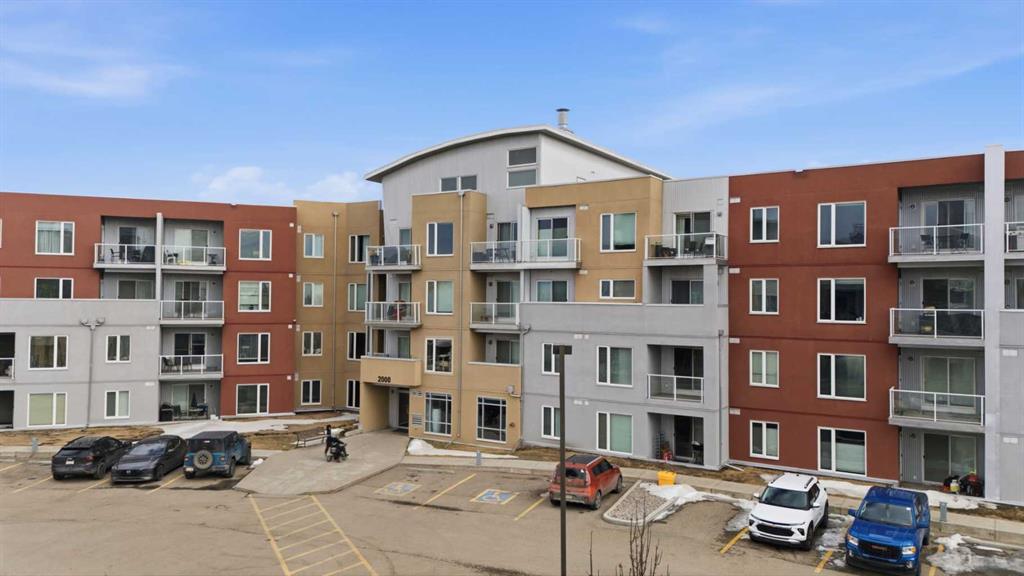 Picture for 2421, 604 East Lake Boulevard NE