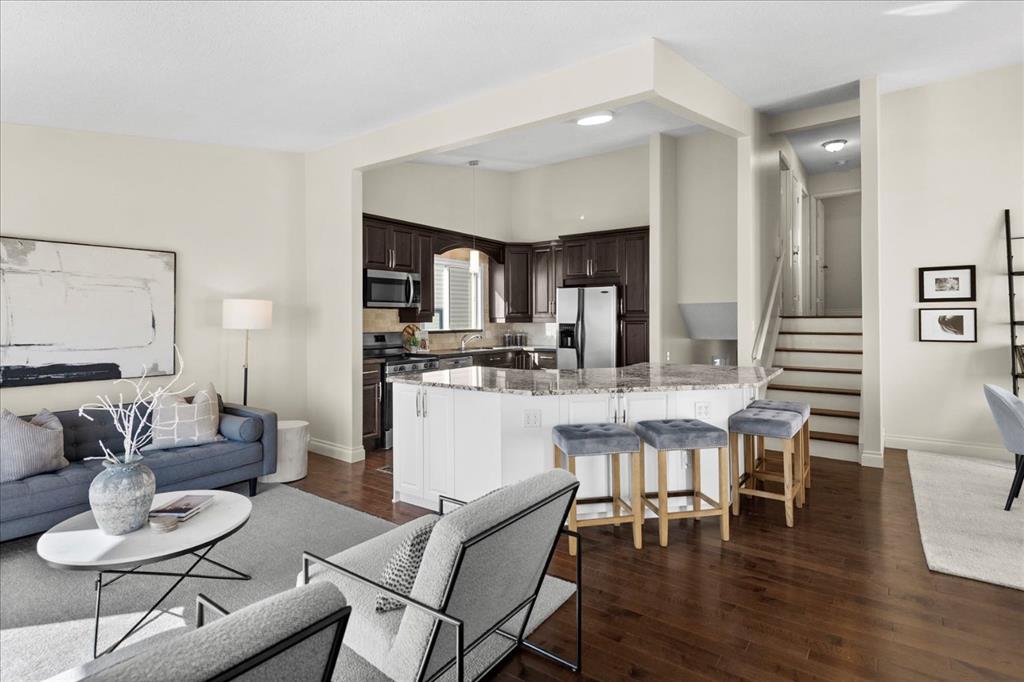 Picture for 56 Hawkcliff Way NW