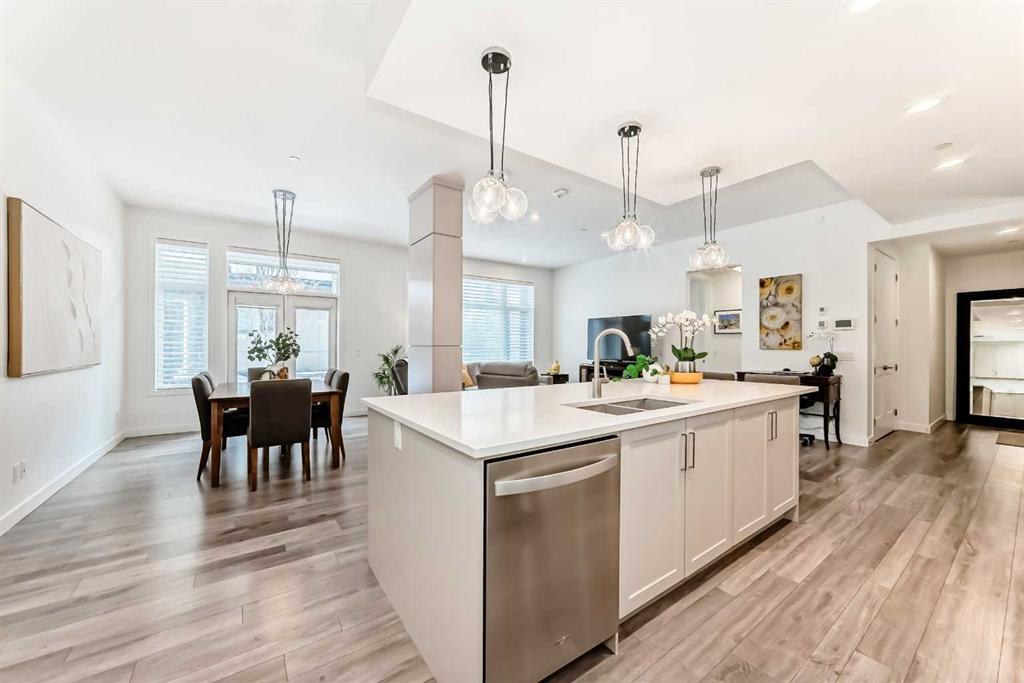 Picture for 101, 10 Mahogany Circle SE