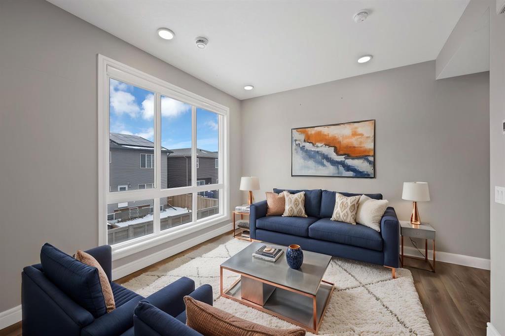 Picture for 202, 10060 46 Street NE