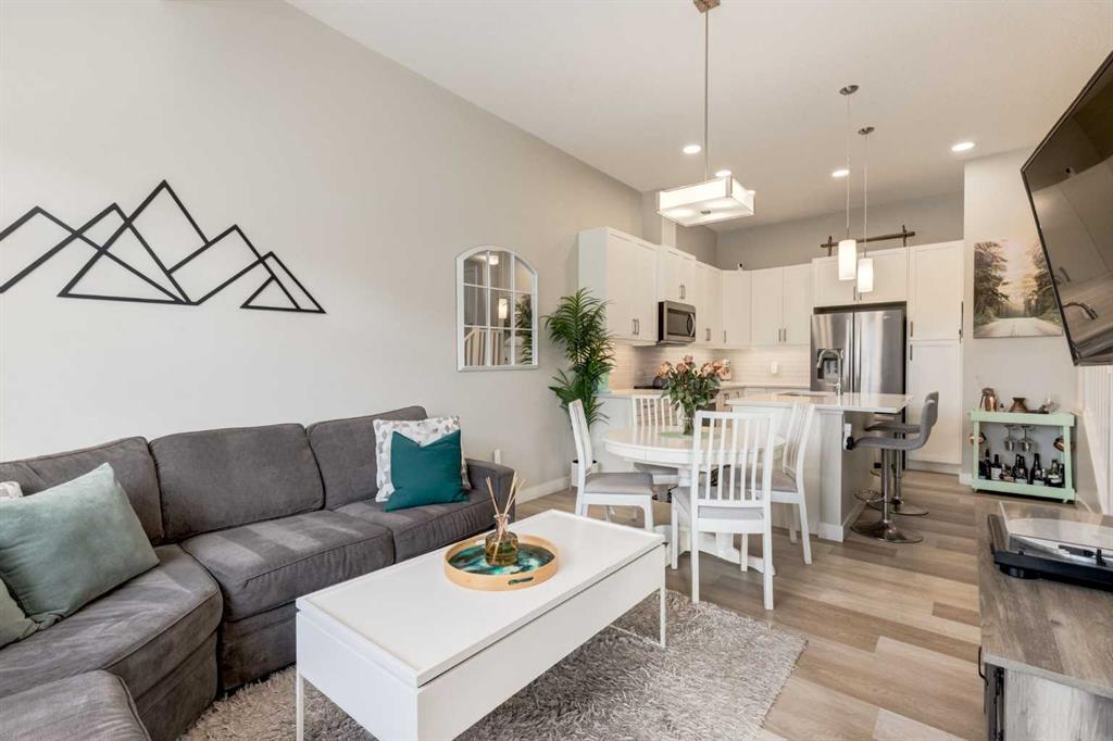 Picture for 212 Crestbrook Common SW