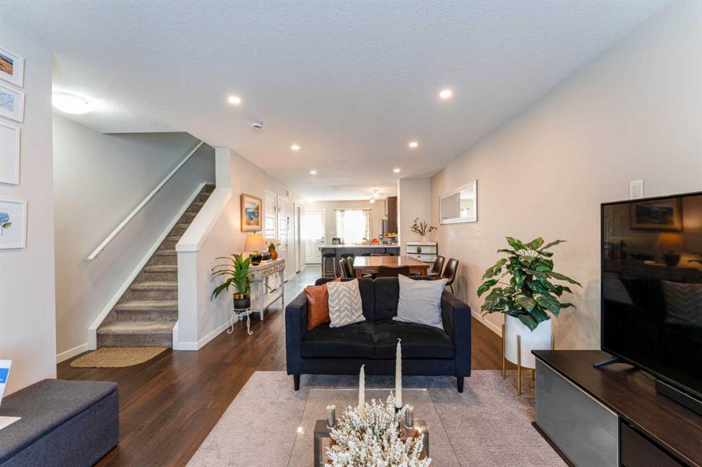 Picture for 1732, 7451 Falconridge Boulevard NE